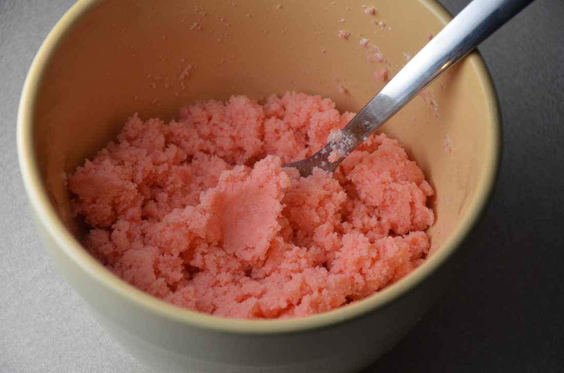 Reindeer cake pops_prep5 This is the final texture you are aiming for.