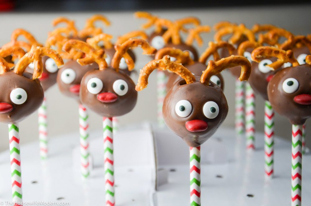 LR_Reindeer Pops_final Fabulous Christmas Reindeer Pops. Delicious strawberry cake and white chocolate cream cheese frosting, specially decorated for the holidays.