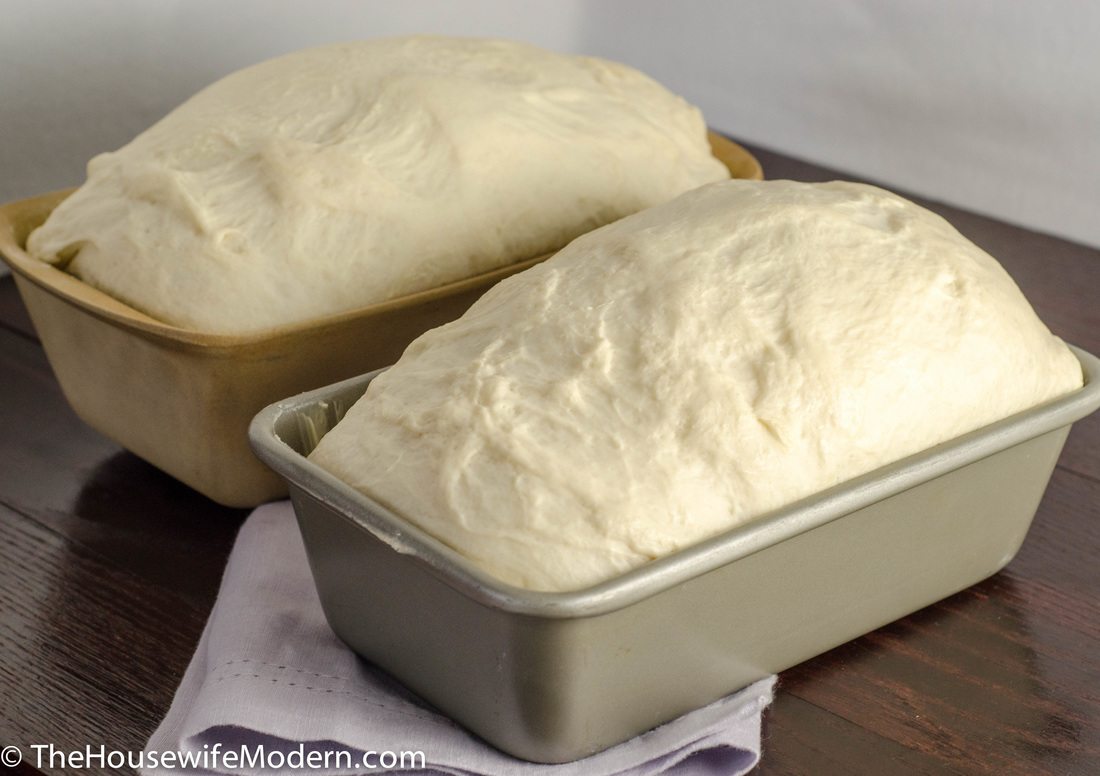 Perfect Traditional Homemade White Bread (and it works for sandwiches). Save money by making your own bread...and it tastes better! Step-by-step pictures and descriptions.