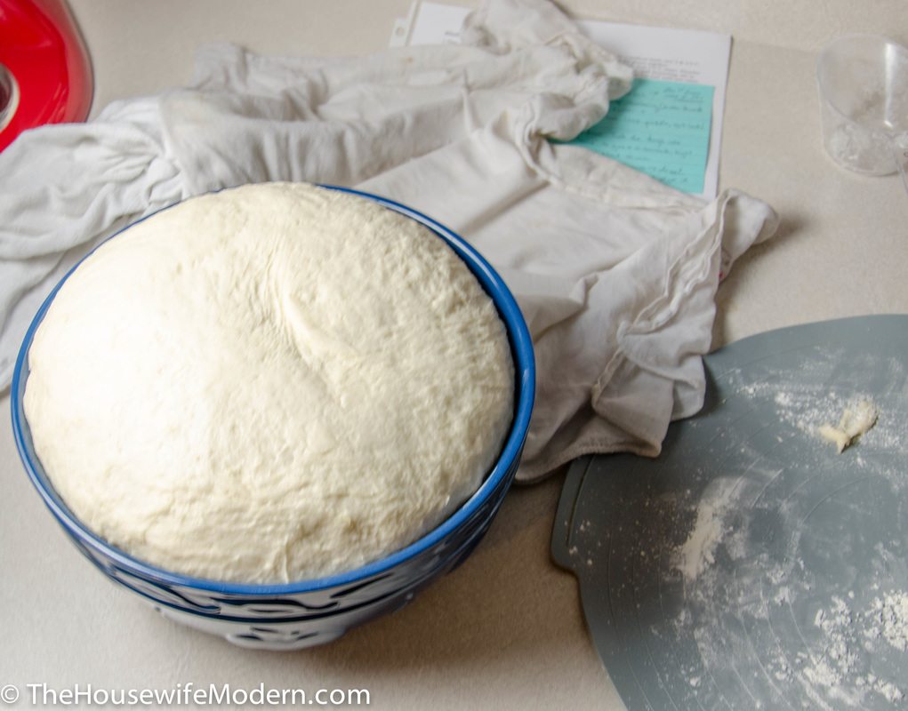Perfect Traditional Homemade White Bread (and it works for sandwiches). Save money by making your own bread...and it tastes better! Step-by-step pictures and descriptions.