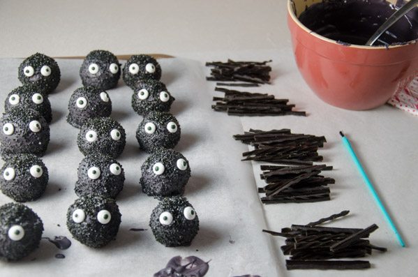 Spiders_prep10 Prepared cake bites and cut licorice.