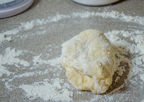 LR_Noodles_prep4 Knead 1-2 minutes, until everything mixed well.