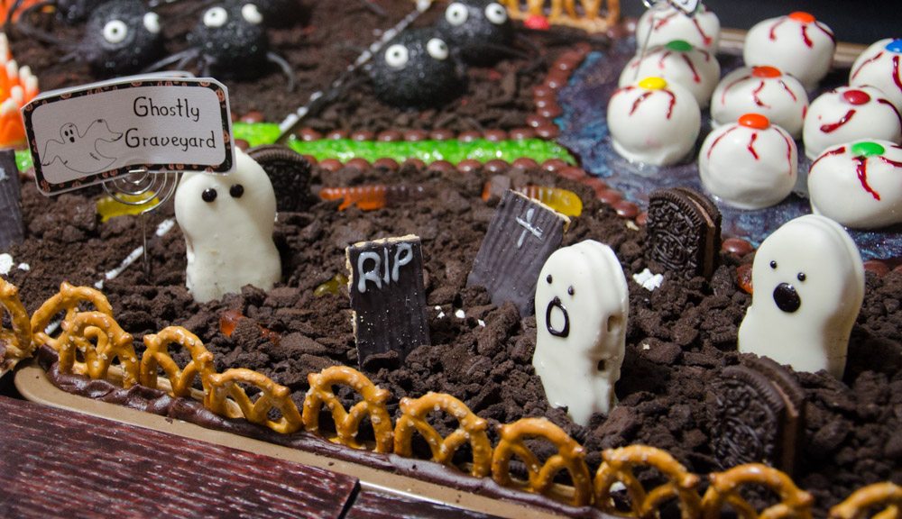 LR_Village_ghosts labeled Halloween Ghost Cookies. Cute and very easy to make. Nutter Butters and white chocolate, 4 simple steps.