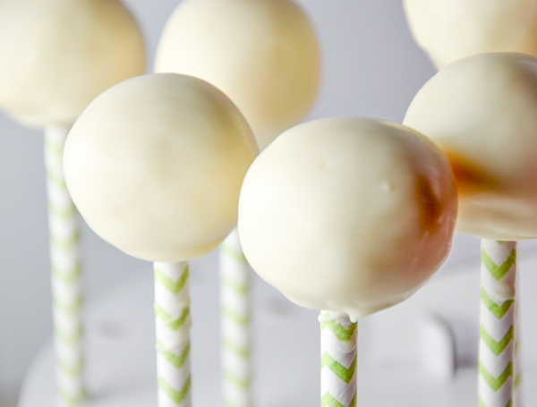LR_Cake Pops_chocolate_ChocoMaker Choco Maker: While it dipped as well as the best, the bland taste was horrible.