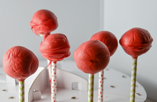 LR_Cake Pops_chocolate_Wiltons Wilton testing. 2nd best taste-wise. Can add paramount crystals or shortening to thin it.